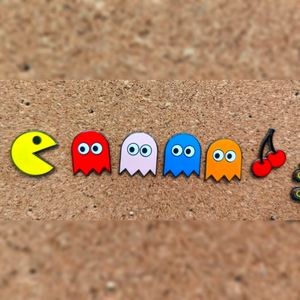 Pac-Man Pin Set